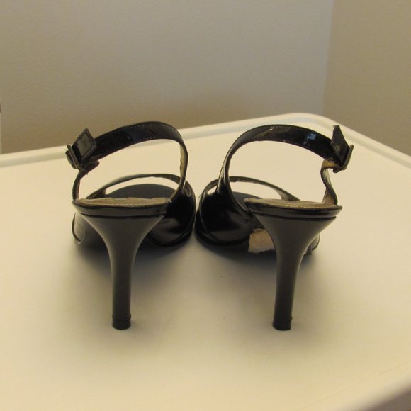 $55 for these brand new size 6 Bandolino slingback heels! - Picture 4 of 4